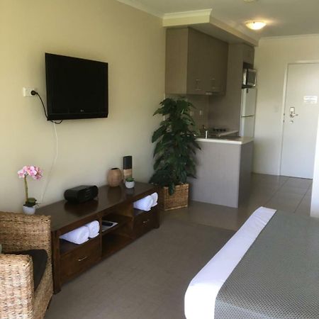 Airlie Central Apartments Airlie Beach Esterno foto