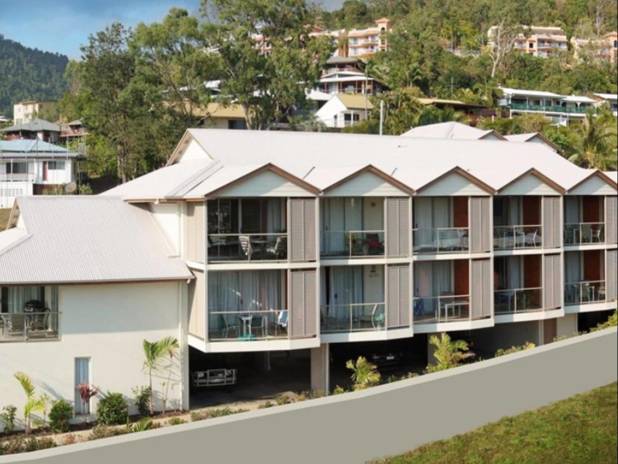 Airlie Central Apartments Airlie Beach Esterno foto