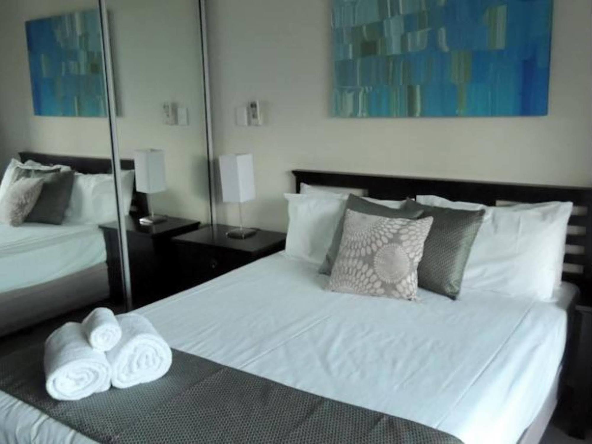 Airlie Central Apartments Airlie Beach Esterno foto